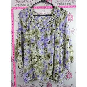 Northern Reflections Floral Peasant Blouse Lavender and Olive. Flowy,conformable